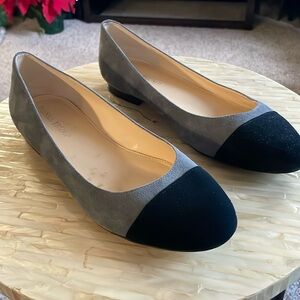 Ivanka Trump suede flats!